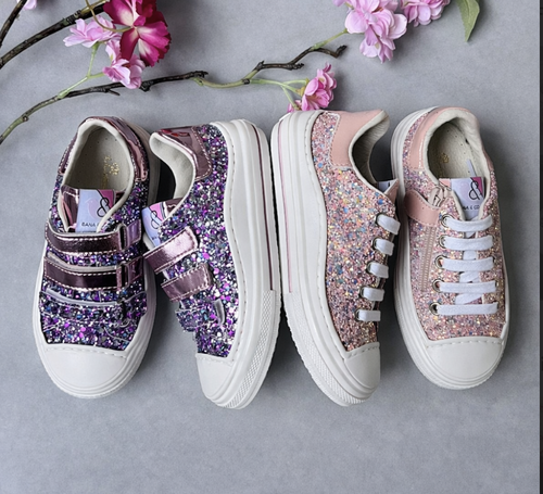 Slijtvaste meisjesschoenen Slijtvaste meisjesschoenen